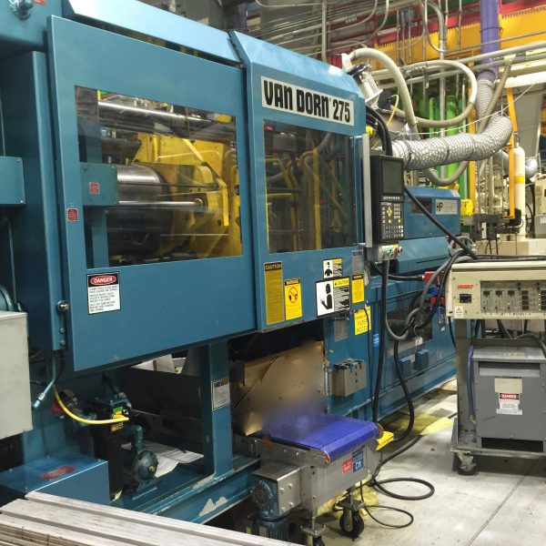 Van Dorn Model 275H-RS-20F-CV (275) Ton Injection Molding Machine ...