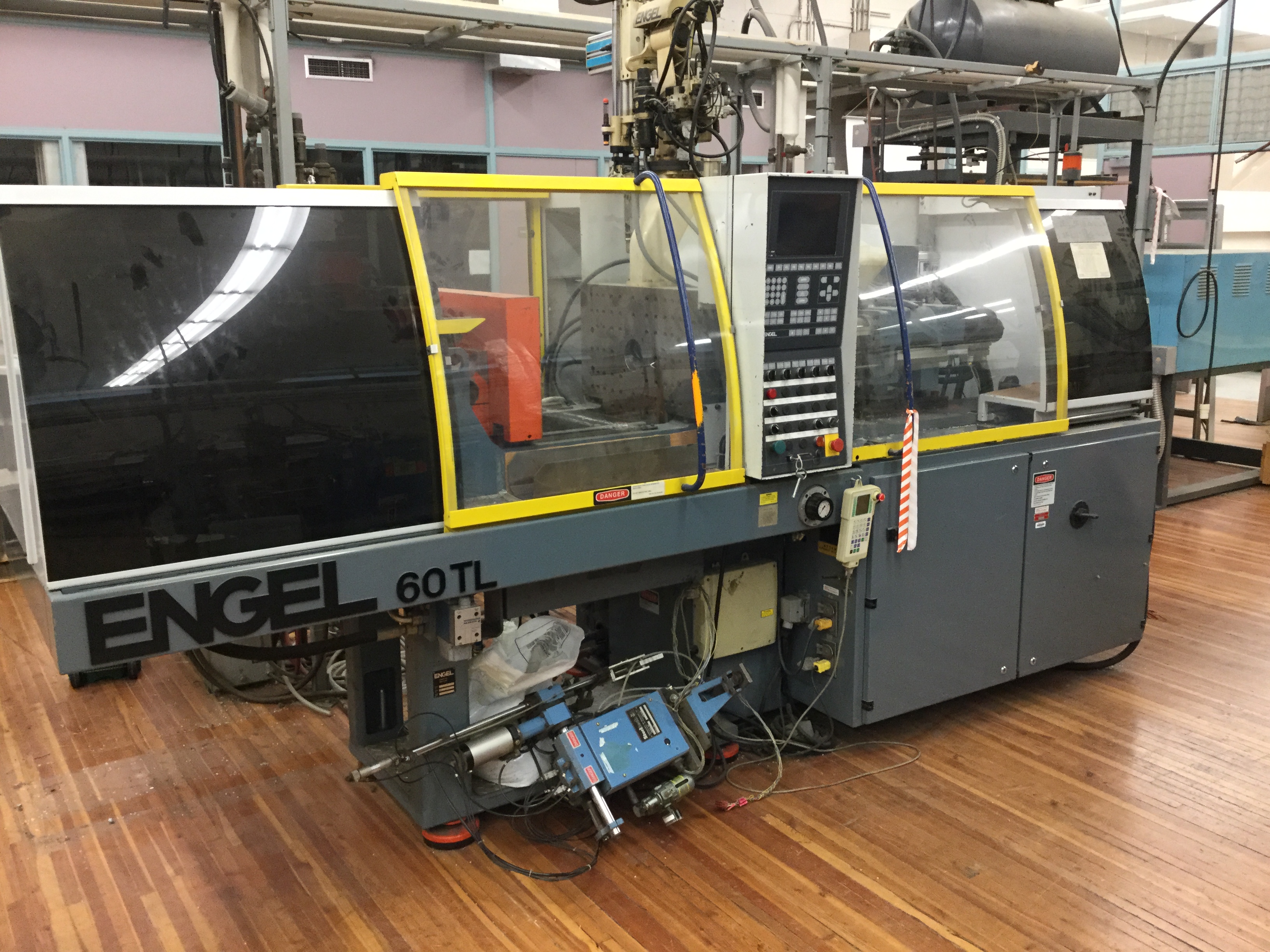 Engel Model ES 200/60 TL (60) Ton Injection Molding Machine ...